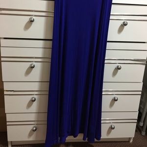 Long wavy slinky skirt